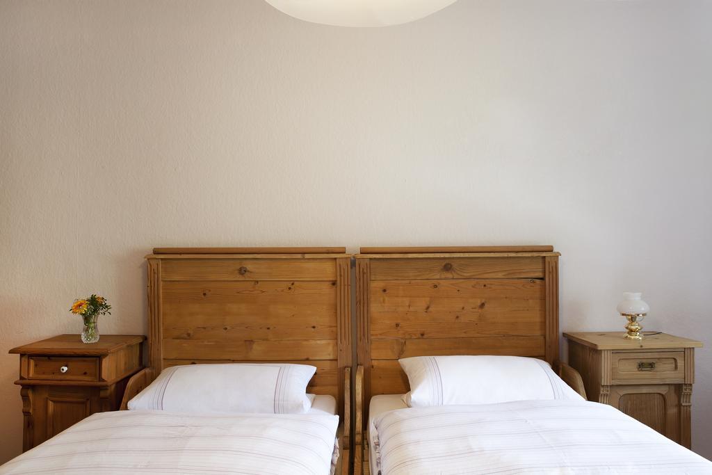Wild-Berghof Buchet Hotell Bernried Rum bild